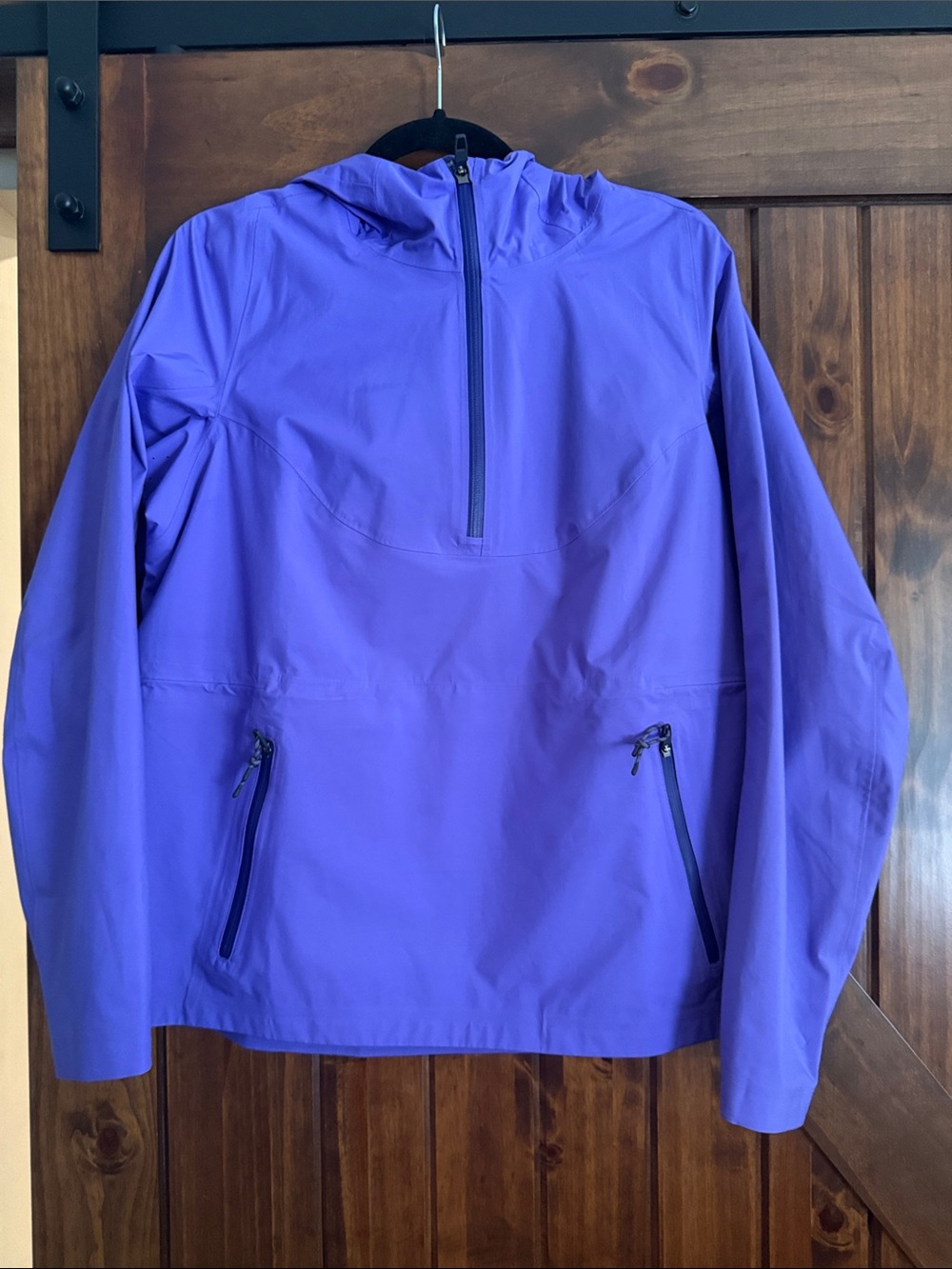 Lululemon size 6 raincoat